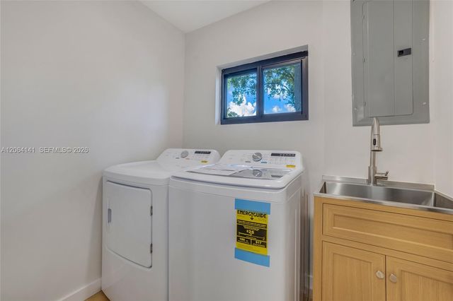 8865 SW 176th Ter, Palmetto Bay, FL 33157