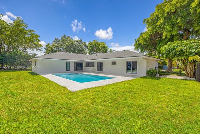 8865 SW 176th Ter, Palmetto Bay, FL 33157