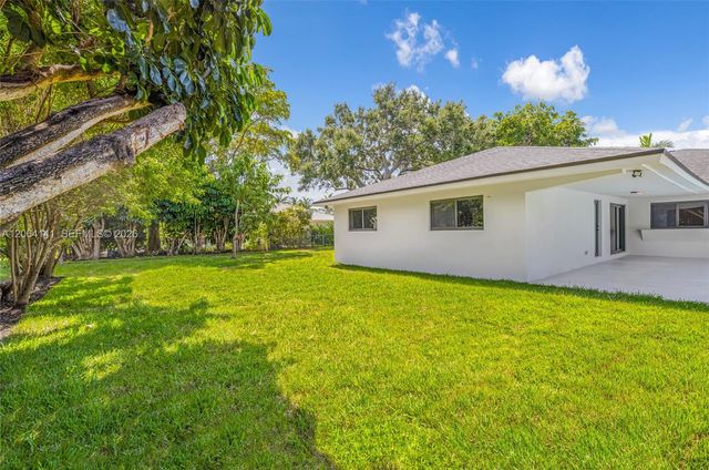 8865 SW 176th Ter, Palmetto Bay, FL 33157