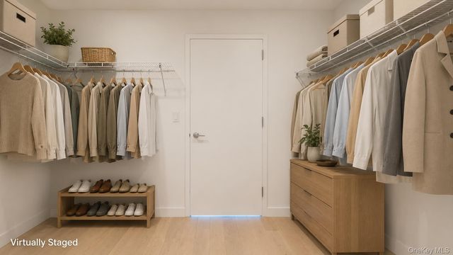 131-01 40th Road PH1R, Flushing, NY 11354