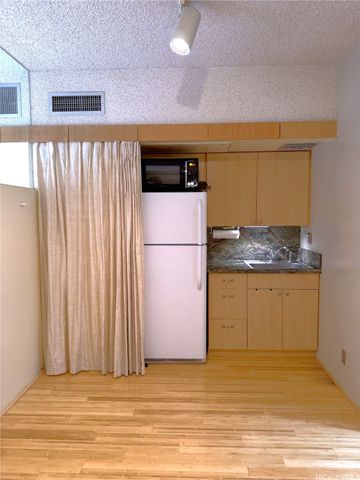 1188 Bishop Street 701, Honolulu, HI 96813