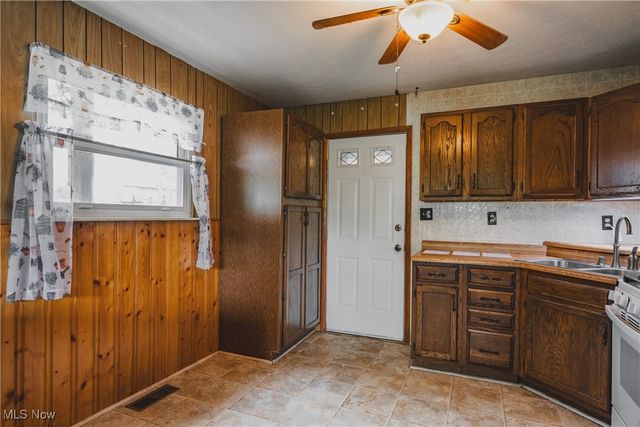 31 Timber Lane, Parkersburg, WV 26104