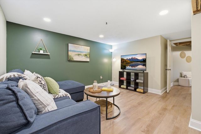 80 English Range Road, Derry, NH 03038