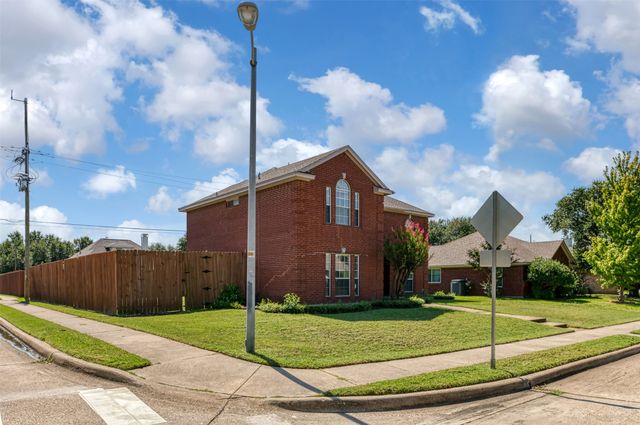 1410 Brookside Drive, Allen, TX 75002