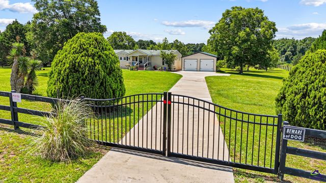 792 Ellis Road, Elko, GA 31025