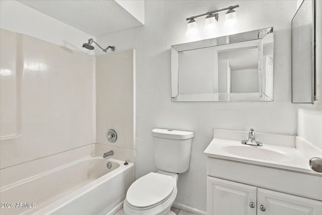 2015 W SILVERGATE Drive, Chandler, AZ 85224