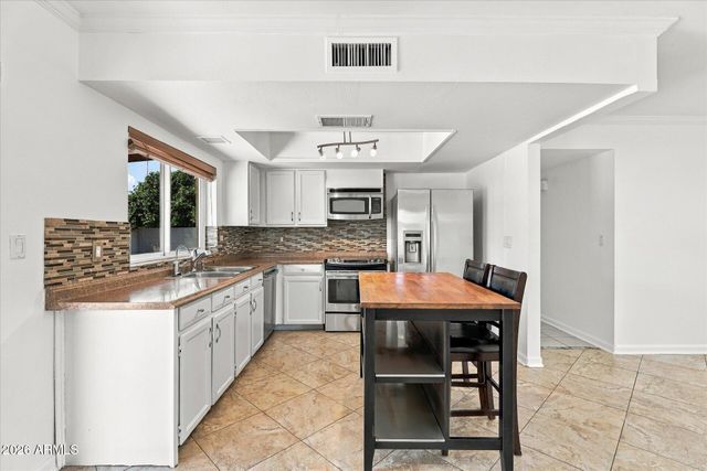 2015 W SILVERGATE Drive, Chandler, AZ 85224