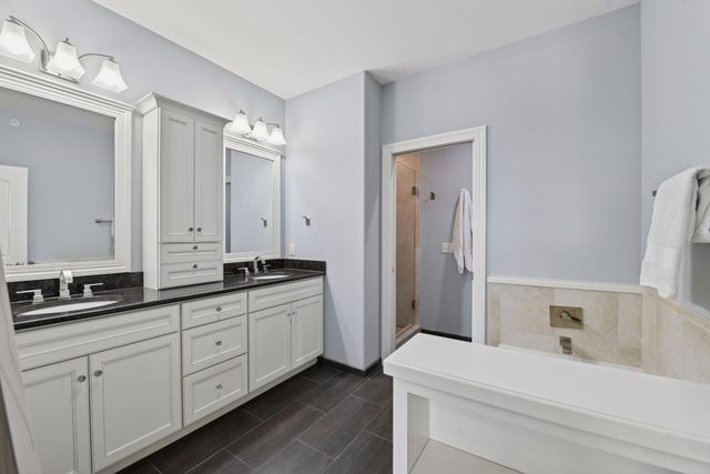 17435 Sanctuary Drive, Minnetonka, MN 55391