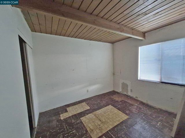 3135 Alta Mira Dr, Richmond, CA 94806