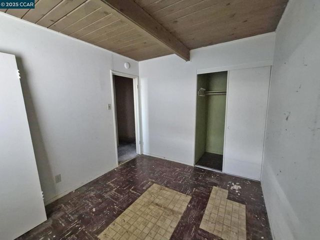 3135 Alta Mira Dr, Richmond, CA 94806