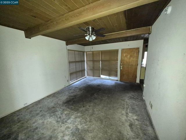 3135 Alta Mira Dr, Richmond, CA 94806