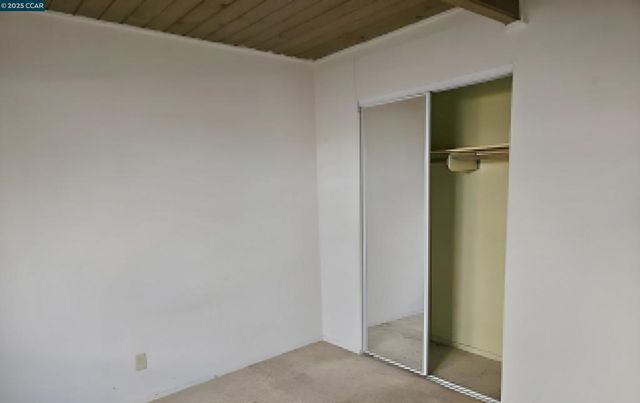 3135 Alta Mira Dr, Richmond, CA 94806