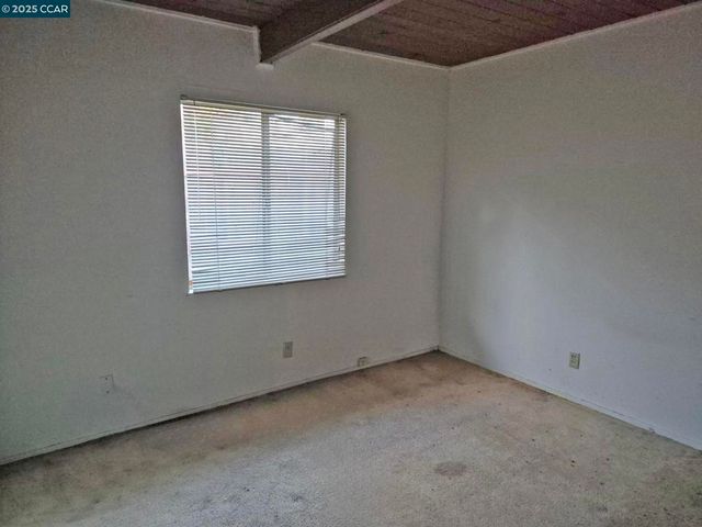 3135 Alta Mira Dr, Richmond, CA 94806