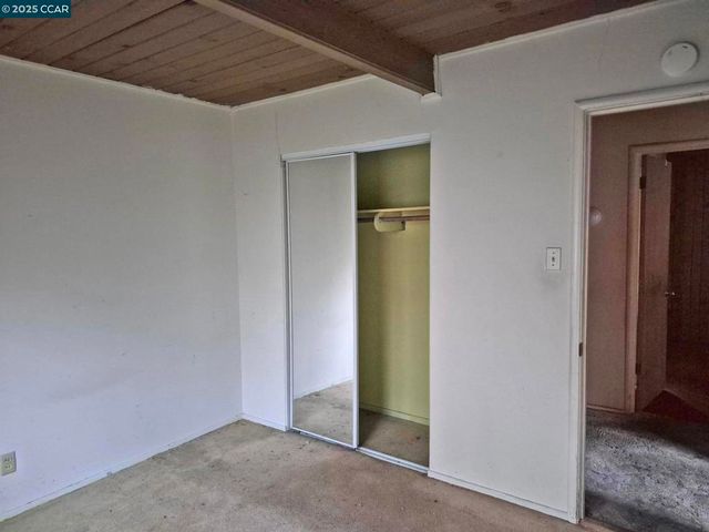 3135 Alta Mira Dr, Richmond, CA 94806