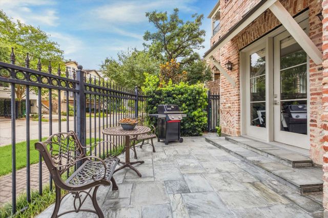 6331 Durford Street, Houston, TX 77007