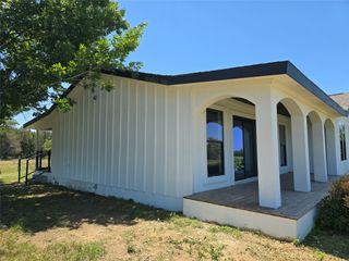 930 Elm Creek RD, Rockdale, TX 76567