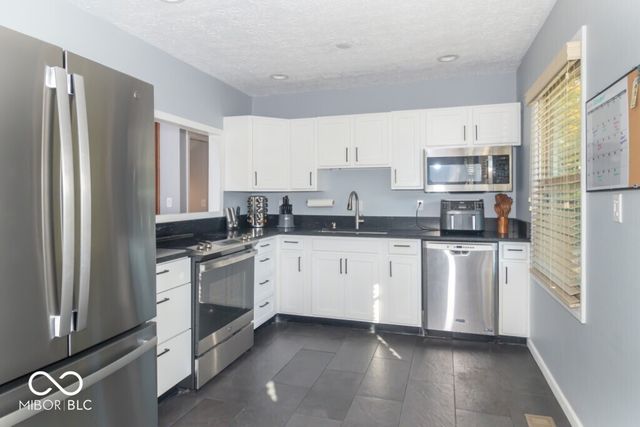 198 Holly Lane, New Castle, IN 47362