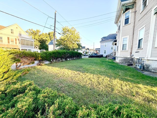 604 Westford St 2, Lowell, MA 01851