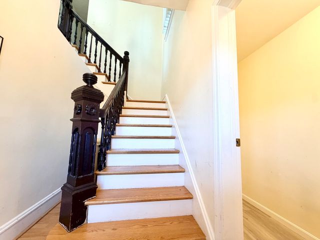 604 Westford St 2, Lowell, MA 01851