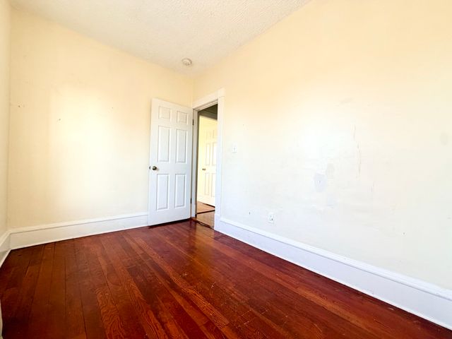 604 Westford St 2, Lowell, MA 01851
