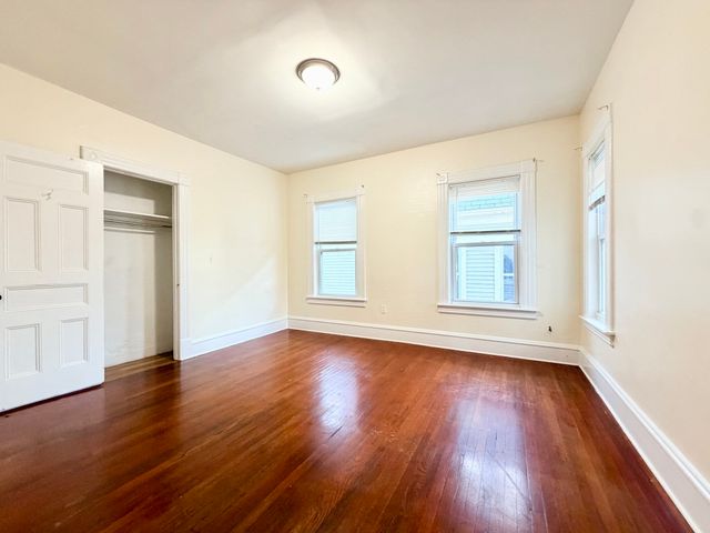 604 Westford St 2, Lowell, MA 01851