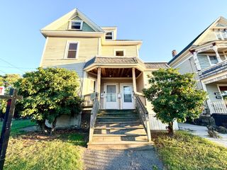 604 Westford St 2, Lowell, MA 01851