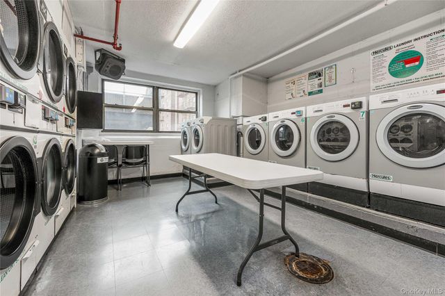 118-17 Union 15J, Forest Hills, NY 11375