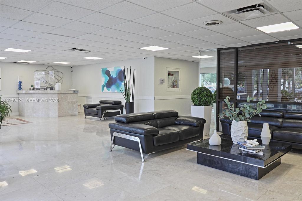 7904 West Dr 306, North Bay Village, FL 33141