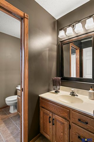 2212 S 96th Road, Firth, NE 68358