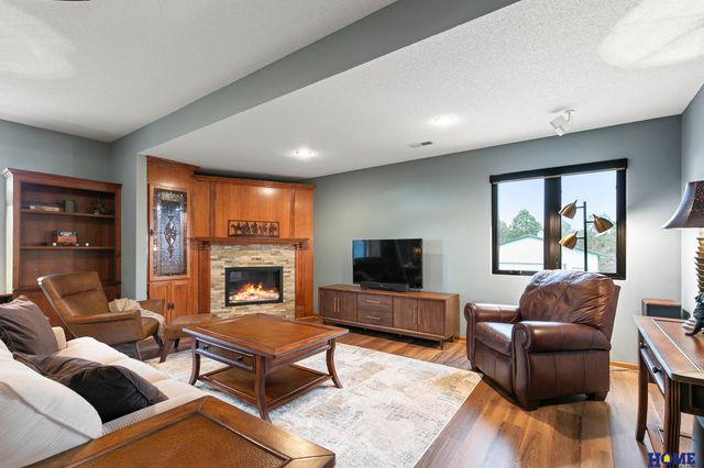 2212 S 96th Road, Firth, NE 68358