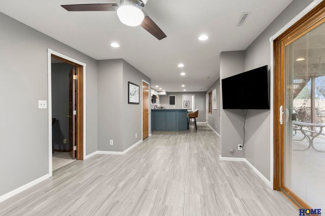 2212 S 96th Road, Firth, NE 68358