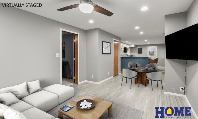 2212 S 96th Road, Firth, NE 68358