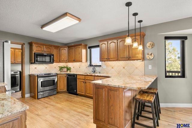 2212 S 96th Road, Firth, NE 68358