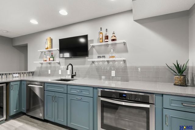 2212 S 96th Road, Firth, NE 68358