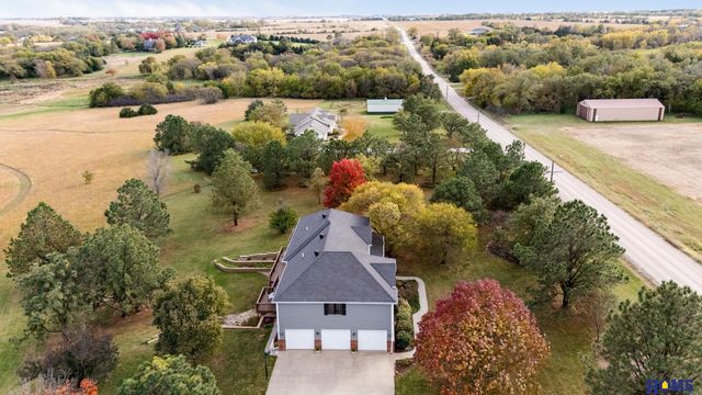 2212 S 96th Road, Firth, NE 68358