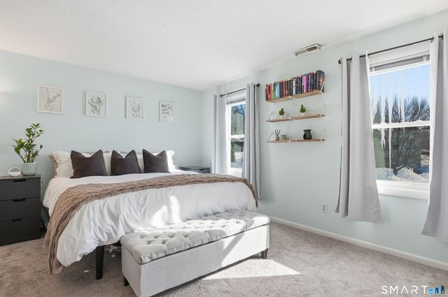 40 Cornerstone Court APT 23, Southington, CT 06479