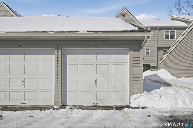 40 Cornerstone Court APT 23, Southington, CT 06479