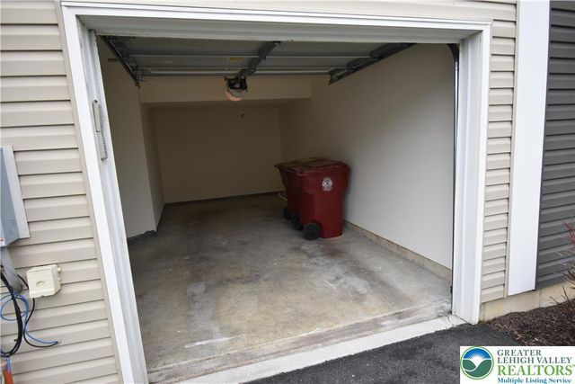 1924 Alex Road, Forks Twp, PA 18040