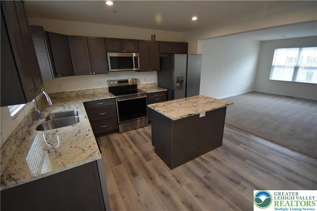 1924 Alex Road, Forks Twp, PA 18040