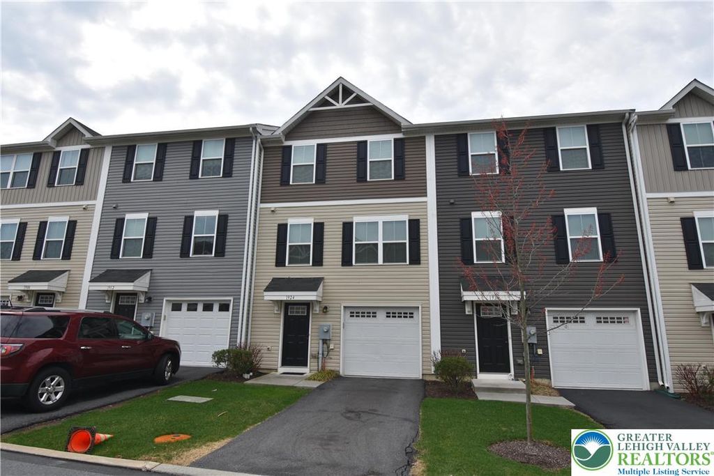 1924 Alex Road, Forks Twp, PA 18040