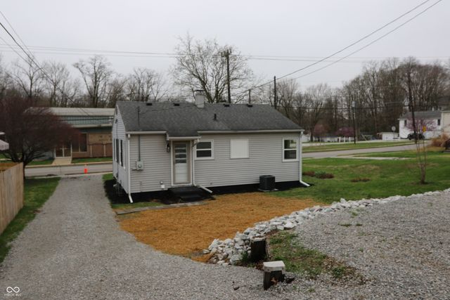 304 E Chestnut Street, Crawfordsville, IN 47933