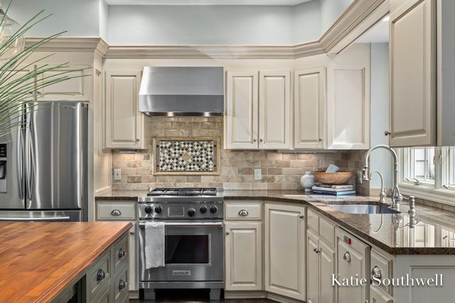 1800 Sterling Oaks Boulevard Se, Cascade Twp, MI 49301
