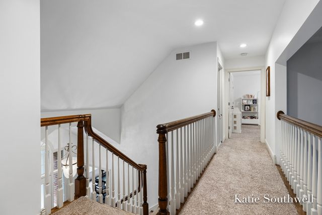 1800 Sterling Oaks Boulevard Se, Cascade Twp, MI 49301