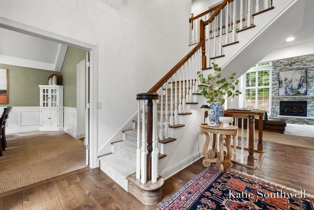 1800 Sterling Oaks Boulevard Se, Cascade Twp, MI 49301
