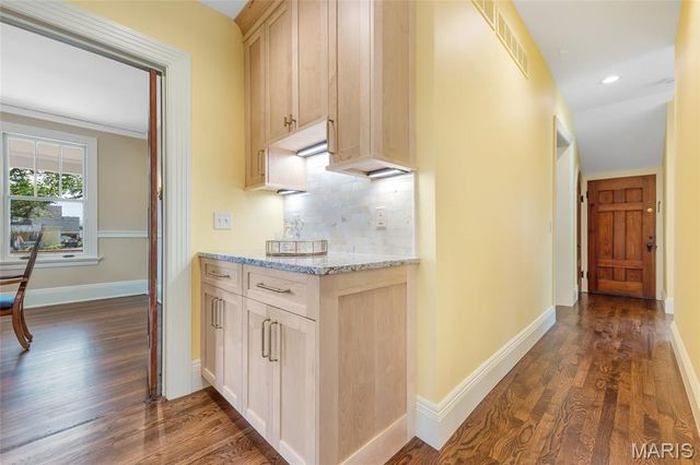 231 E Argonne Drive, Kirkwood, MO 63122