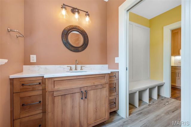 231 E Argonne Drive, Kirkwood, MO 63122