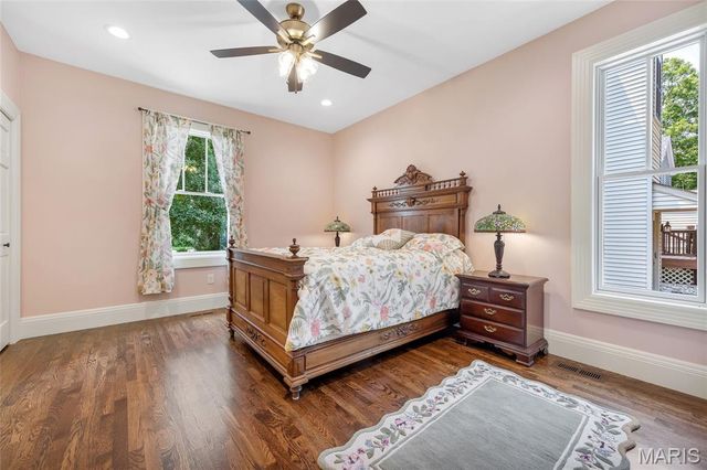 231 E Argonne Drive, Kirkwood, MO 63122