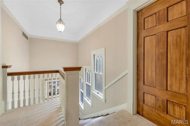 231 E Argonne Drive, Kirkwood, MO 63122