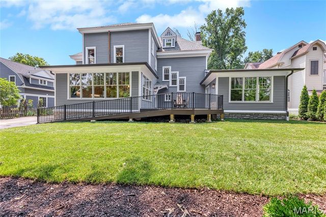 231 E Argonne Drive, Kirkwood, MO 63122