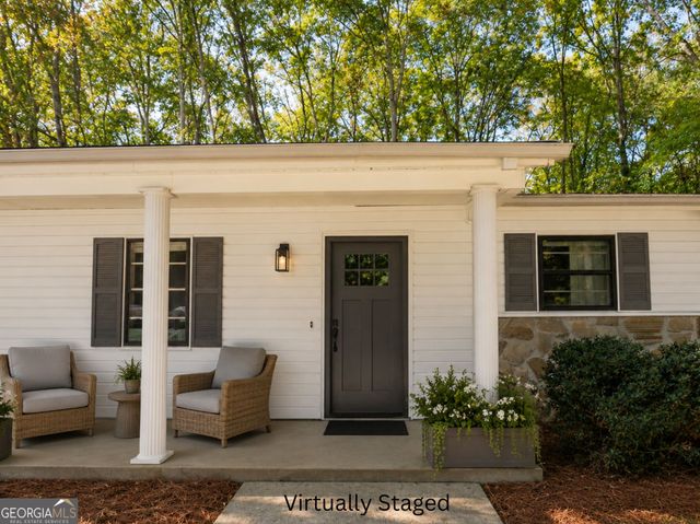 125 Brooks Drive, Tyrone, GA 30290